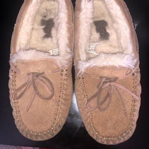 Ugg Dakota Slipper